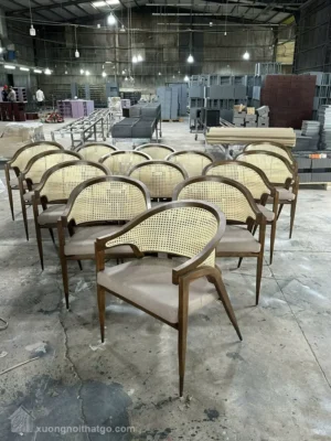 Mẫu Bàn Ghế Xưởng (7)